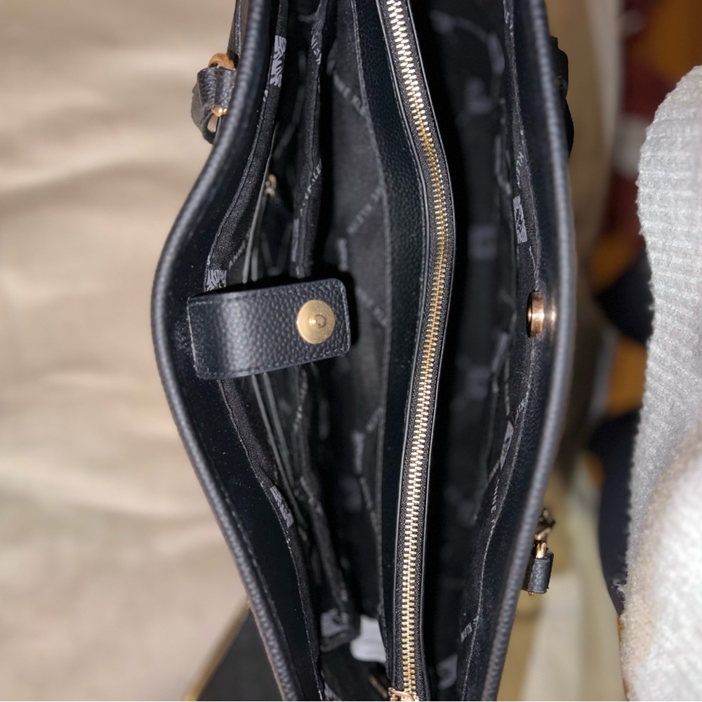 Black Pebbled Leather Tote Bag with Gold Hardware - Picture 4 of 8